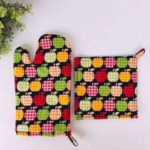 One Oven Mitt and One Potholder, Apples and Gingham Print, 2 Pc Baking Gift Set